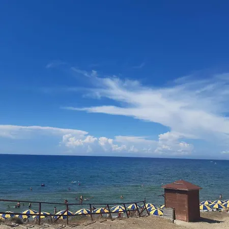 Caporizzuto Villaggio Seleno Villetta A Schiera Con Giardino Attrezzato *